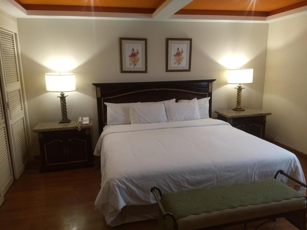 Rose Hotel Monterrey Exteriör bild
